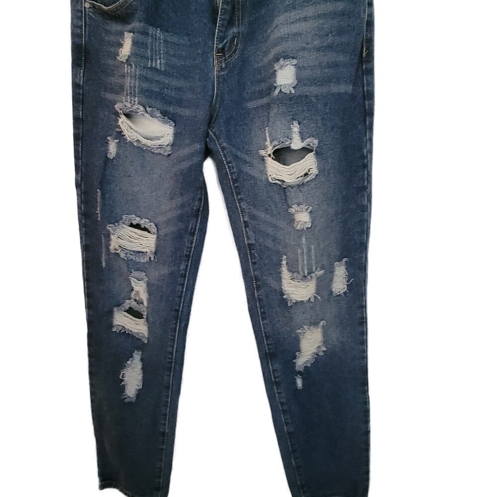 Romwe‎ Distressed  Women Jeans Size 30